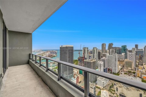 Condo in Miami, Florida, 1 bedroom  № 2252957 - photo 15