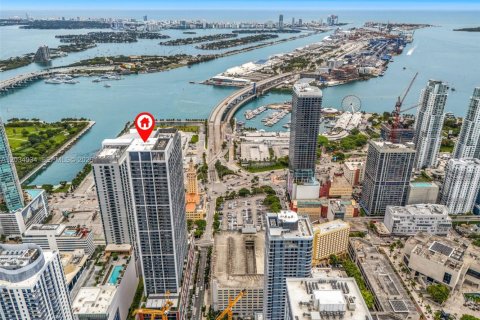 Condo in Miami, Florida, 1 bedroom  № 2252957 - photo 20