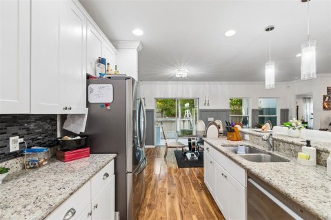 House in Spring Hill, Florida 4 bedrooms, 239.13 sq.m. № 2213288 - photo 11