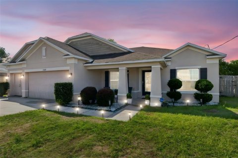 House in Spring Hill, Florida 4 bedrooms, 239.13 sq.m. № 2213288