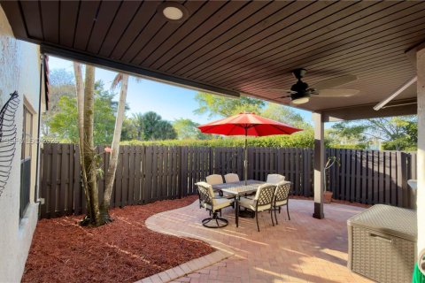 Condominio en venta en Miami, Florida, 2 dormitorios, 87.33 m2 № 2032309 - foto 2