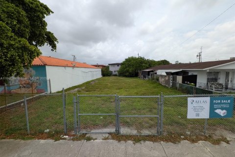 Commercial property in Hialeah, Florida № 1958446 - photo 3
