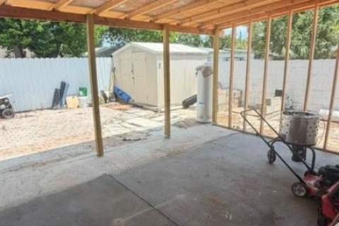 Villa ou maison à vendre à Tampa, Floride: 4 chambres, 96.71 m2 № 2210639 - photo 19