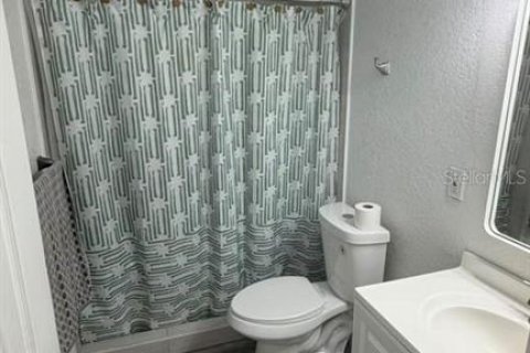 Villa ou maison à vendre à Tampa, Floride: 4 chambres, 96.71 m2 № 2210639 - photo 16