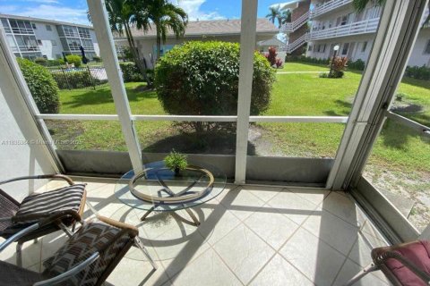 Copropriété à vendre à Hallandale Beach, Floride: 1 chambre, 66.89 m2 № 1818293 - photo 2