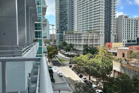 Copropriété à louer à Miami, Floride: 1 chambre, 99.03 m2 № 1991882 - photo 29