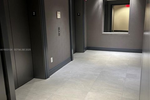 Copropriété à louer à Miami, Floride: 1 chambre, 99.03 m2 № 1991882 - photo 7