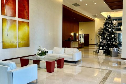 Copropriété à louer à Miami, Floride: 1 chambre, 99.03 m2 № 1991882 - photo 5