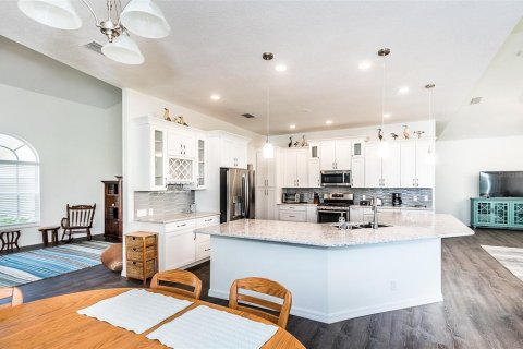 Villa ou maison à louer à Punta Gorda, Floride: 4 chambres, 283.44 m2 № 246967 - photo 18