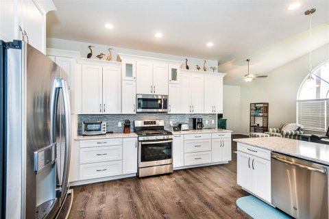 Villa ou maison à louer à Punta Gorda, Floride: 4 chambres, 283.44 m2 № 246967 - photo 22