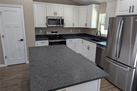 House in Ocala, Florida 3 bedrooms, 139.91 sq.m. № 1843643 - photo 10
