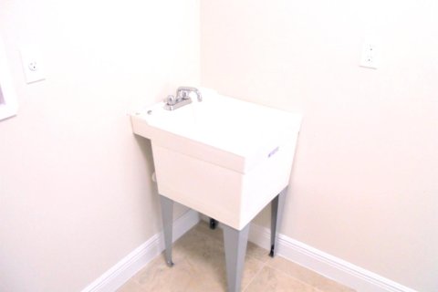House in Loxahatchee Groves, Florida 4 bedrooms, 210.24 sq.m. № 1221536 - photo 1