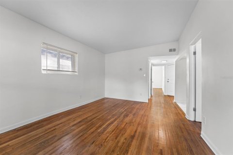 Appartement à louer à Orlando, Floride: 2 chambres, 77.11 m2 № 2430627 - photo 7