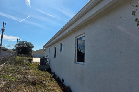 Купить виллу или дом в Лихай-Эйкерс, Флорида 3 спальни, № 2054738 - фото 5