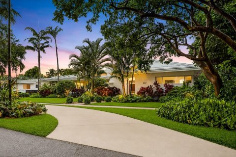 Villa ou maison à vendre à Miami Shores, Floride: 5 chambres, 294.87 m2 № 2085365 - photo 2