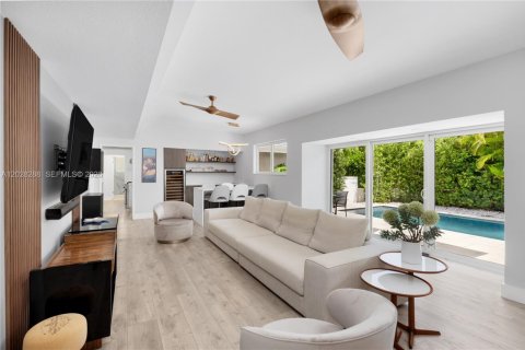 Villa ou maison à vendre à Miami Shores, Floride: 5 chambres, 294.87 m2 № 2085365 - photo 28