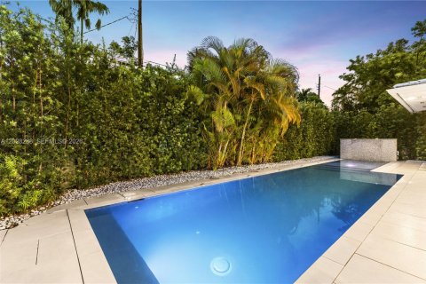 Villa ou maison à vendre à Miami Shores, Floride: 5 chambres, 294.87 m2 № 2085365 - photo 18