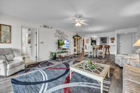 Condominio en venta en Port Charlotte, Florida, 2 dormitorios, 130.53 m2 № 2208685 - foto 8