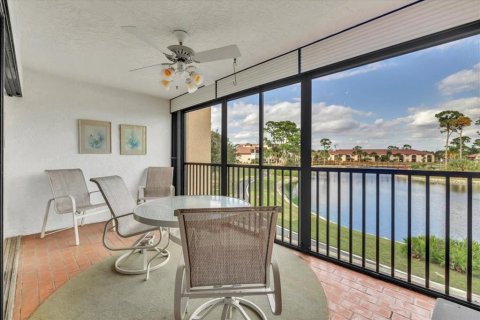 Condominio en venta en Port Charlotte, Florida, 2 dormitorios, 130.53 m2 № 2208685 - foto 3