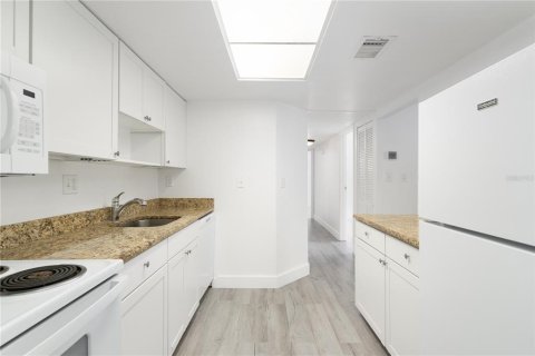 Copropriété à louer à Port Charlotte, Floride: 2 chambres, 89.19 m2 № 2115913 - photo 12