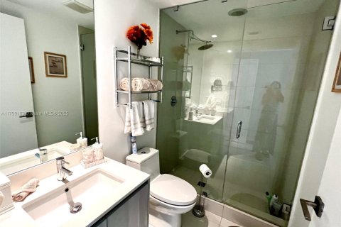 Condominio en venta en Miami, Florida, 3 dormitorios, 141.77 m2 № 1861703 - foto 9