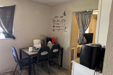 Propiedad comercial en venta en Orlando, Florida, 4 dormitorios, 129.51 m2 № 1607926 - foto 21
