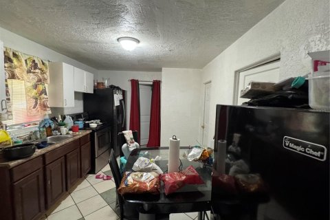 Propiedad comercial en venta en Orlando, Florida, 4 dormitorios, 129.51 m2 № 1607926 - foto 8