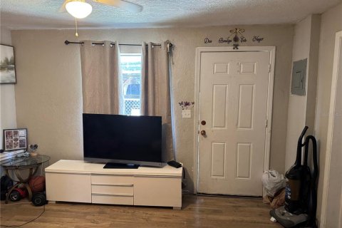 Propiedad comercial en venta en Orlando, Florida, 4 dormitorios, 129.51 m2 № 1607926 - foto 18