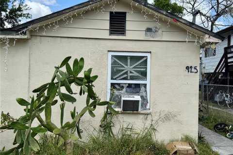 Propiedad comercial en venta en Orlando, Florida, 4 dormitorios, 129.51 m2 № 1607926 - foto 2