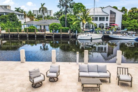 House in Fort Lauderdale, Florida 4 bedrooms, 354.61 sq.m. № 1421642 - photo 14