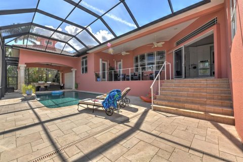 Villa ou maison à vendre à Port Charlotte, Floride: 3 chambres, 323.39 m2 № 2219246 - photo 8