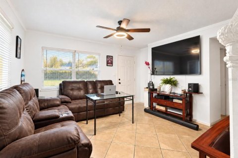 Villa ou maison à vendre à Sanford, Floride: 2 chambres, 65.03 m2 № 2137323 - photo 17