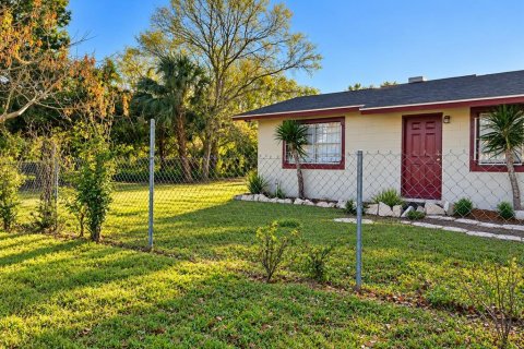 Villa ou maison à vendre à Sanford, Floride: 2 chambres, 65.03 m2 № 2137323 - photo 7