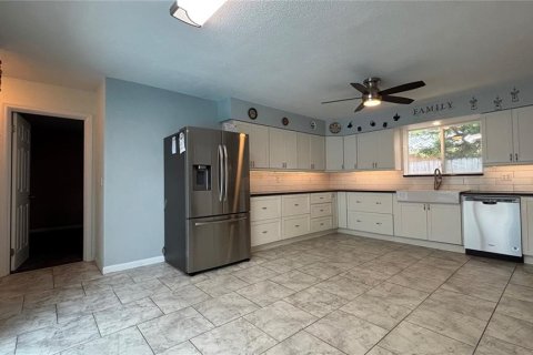 House in Port Orange, Florida 3 bedrooms, 162.21 sq.m. № 1847134 - photo 7