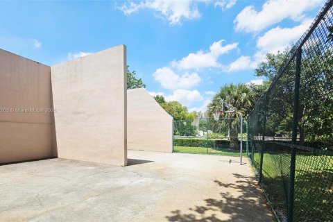 Condominio en venta en Pembroke Pines, Florida, 3 dormitorios, 101.54 m2 № 1742040 - foto 20