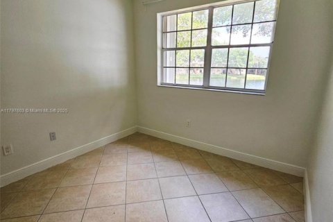 Condominio en venta en Pembroke Pines, Florida, 3 dormitorios, 101.54 m2 № 1742040 - foto 12