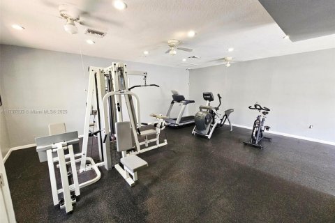 Condominio en venta en Pembroke Pines, Florida, 3 dormitorios, 101.54 m2 № 1742040 - foto 17