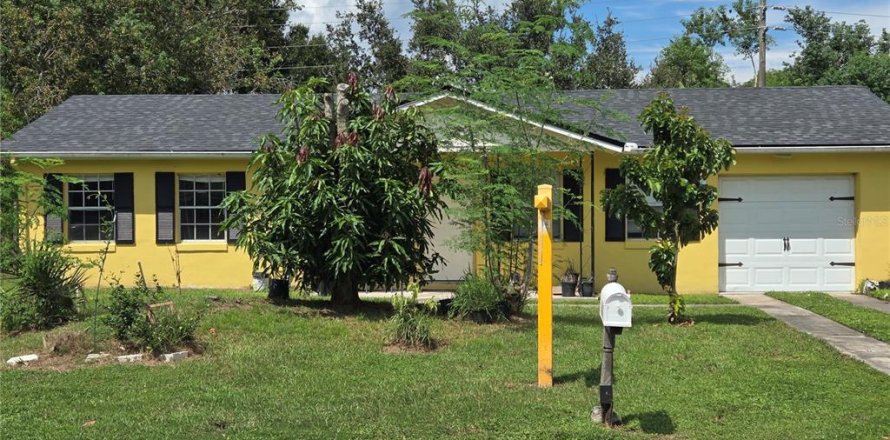 Casa en Kissimmee, Florida 2 dormitorios, 92.9 m2 № 2384136