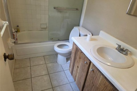 Casa en venta en Kissimmee, Florida, 2 dormitorios, 92.9 m2 № 2384136 - foto 14
