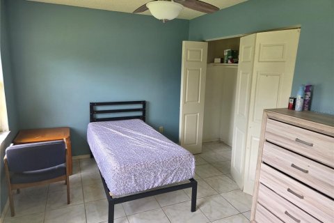 Casa en venta en Kissimmee, Florida, 2 dormitorios, 92.9 m2 № 2384136 - foto 9