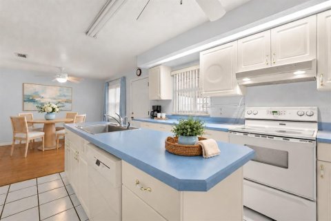 Villa ou maison à vendre à Dundee, Floride: 3 chambres, 159.14 m2 № 2408074 - photo 17