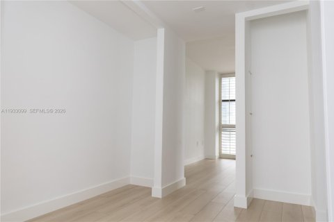 Condo in Aventura, Florida, 2 bedrooms № 2152465 - photo 15