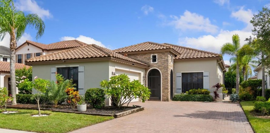 House in Ave Maria, Florida 3 bedrooms, 217.21 sq.m. № 1869222