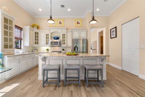 House in Ave Maria, Florida 3 bedrooms, 217.21 sq.m. № 1869222 - photo 7