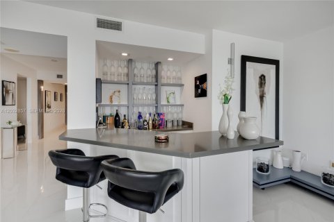 Condo in Aventura, Florida, 3 bedrooms  № 2253260 - photo 8