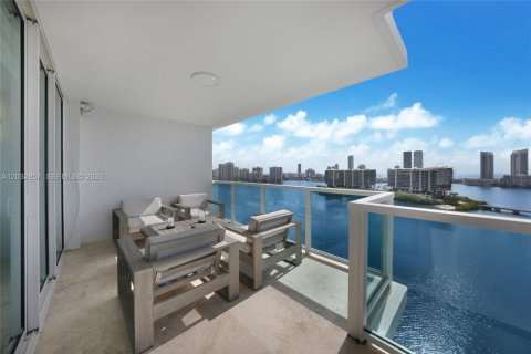 Condo in Aventura, Florida, 3 bedrooms  № 2253260 - photo 3