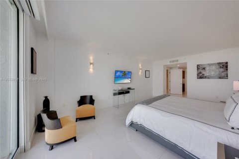 Condo in Aventura, Florida, 3 bedrooms  № 2253260 - photo 16