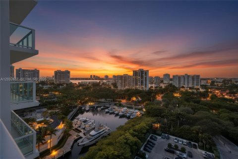 Condo in Aventura, Florida, 3 bedrooms  № 2253260 - photo 21