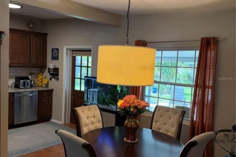 Villa ou maison à vendre à Orlando, Floride: 3 chambres, 95.22 m2 № 2402858 - photo 4