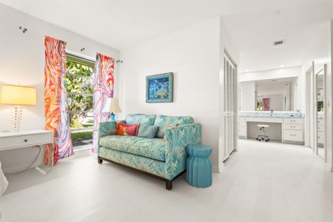 House in Hobe Sound, Florida 3 bedrooms, 216.37 sq.m. № 2363876 - photo 18